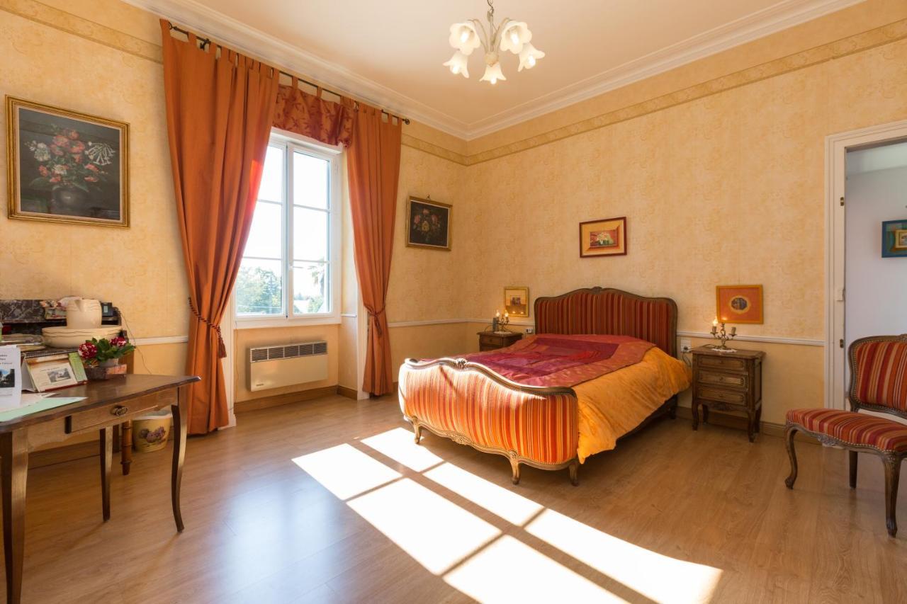 Chambres D'Hotes Du Chalet De Caharet Pipriac Ngoại thất bức ảnh